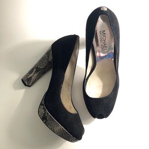 *SOLD* Michael Kors Peep Toe